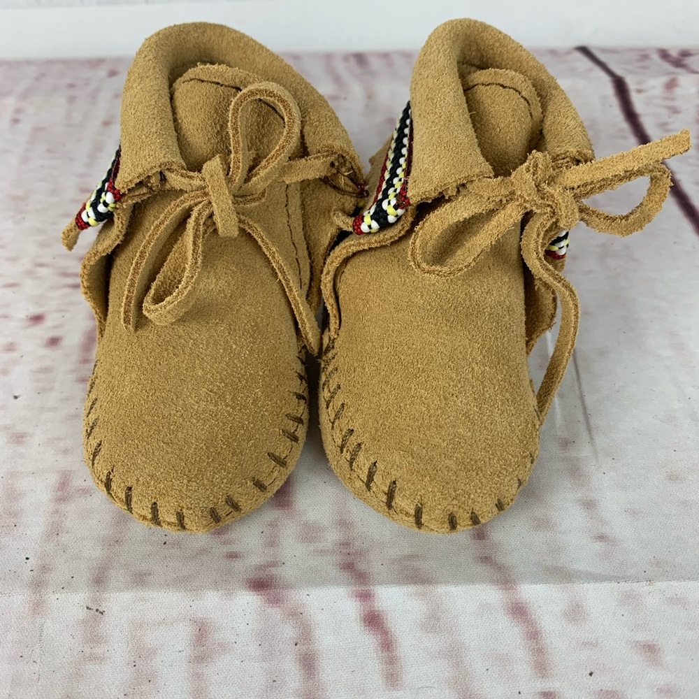 Minnetonka Leather Baby Booties sz 0